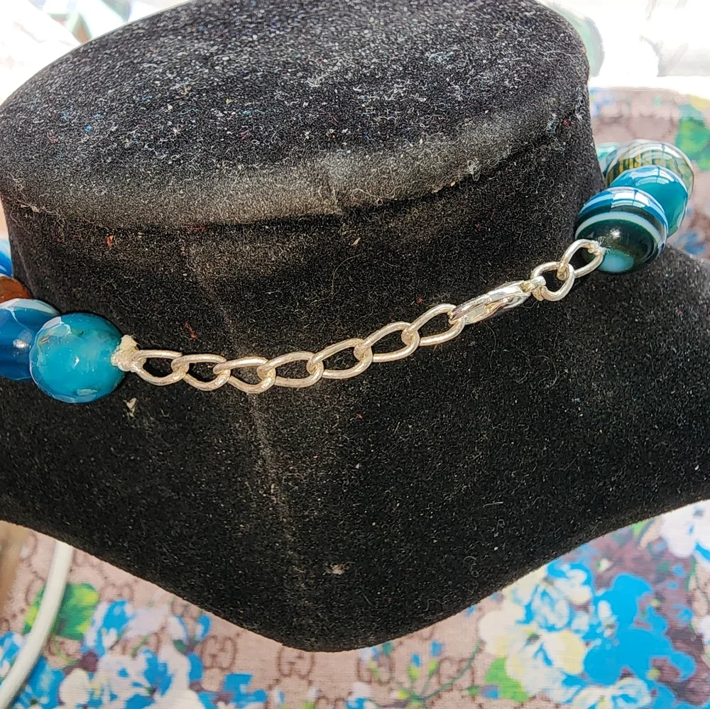 MULTI FACUTED CRYSTAL 22" NECKLACE - Picture 7 of 9